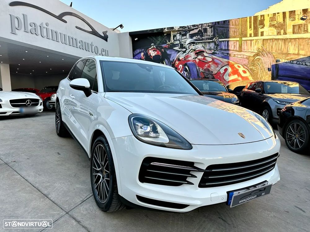 Porsche Cayenne E-Hybrid - 1