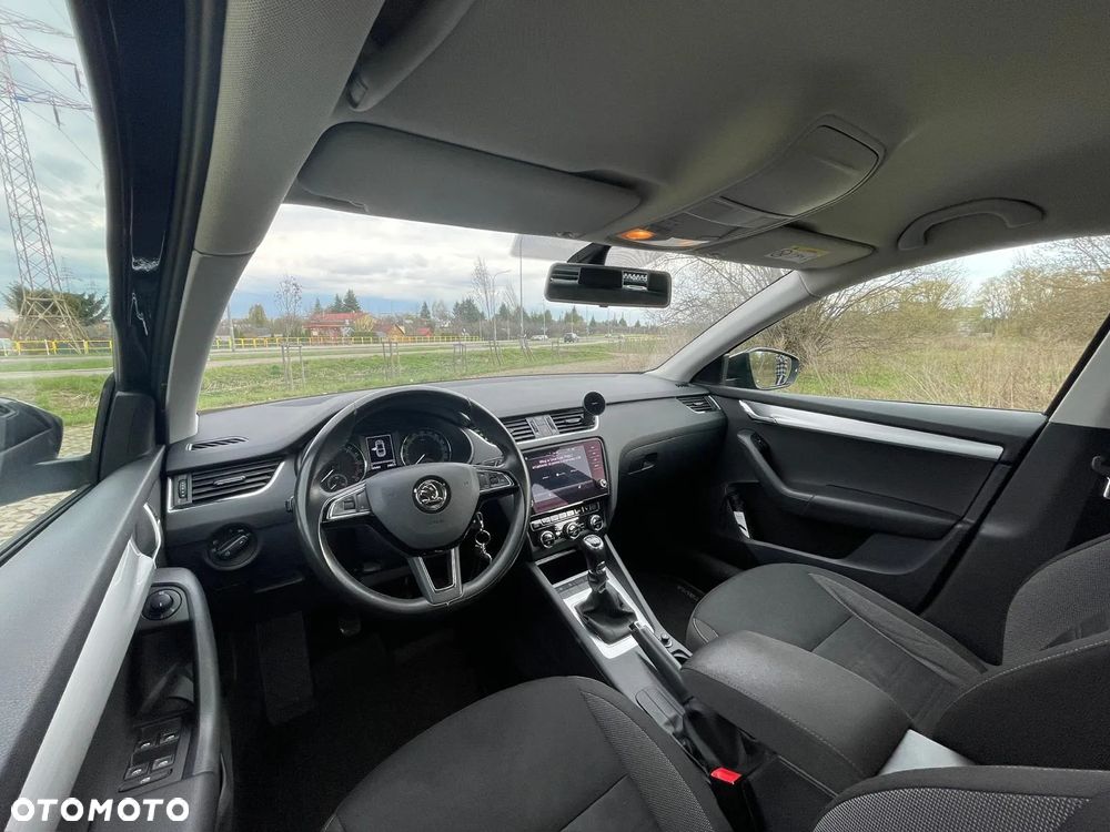 Skoda Octavia 2.0 TDI SCR Ambition - 12