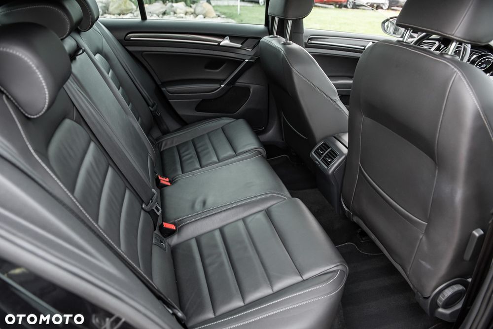 Volkswagen Golf R 2.0 TSI OPF 4Motion DSG - 34