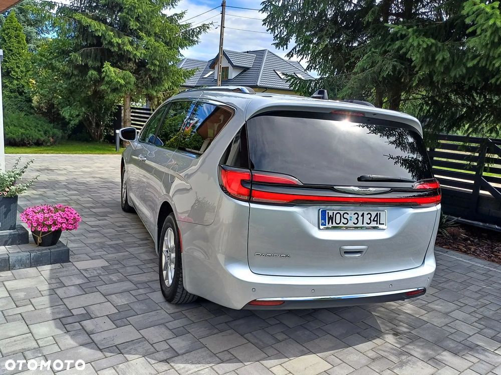 Chrysler Pacifica - 25