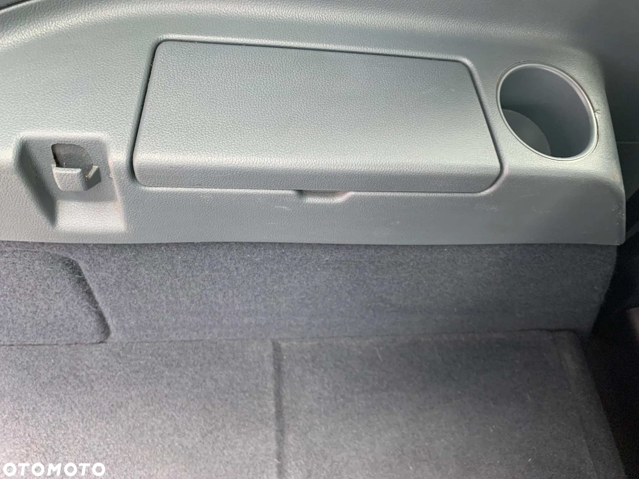 Ford Grand C-MAX - 22