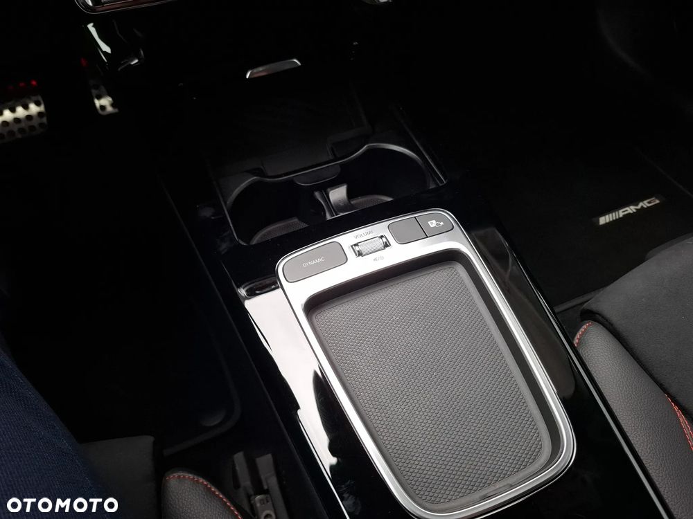 Mercedes-Benz CLA 200 d AMG Line 8G-DCT - 18