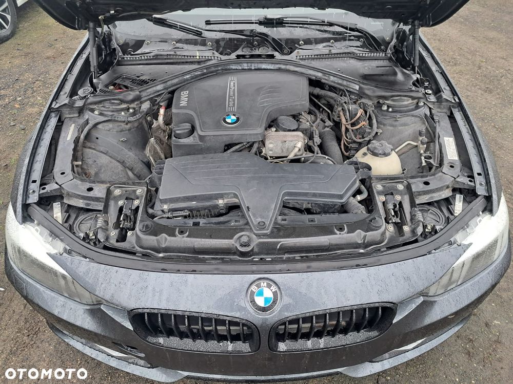 BMW Seria 3 328i xDrive - 19