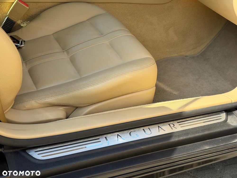 Jaguar XK 5.0 - 27