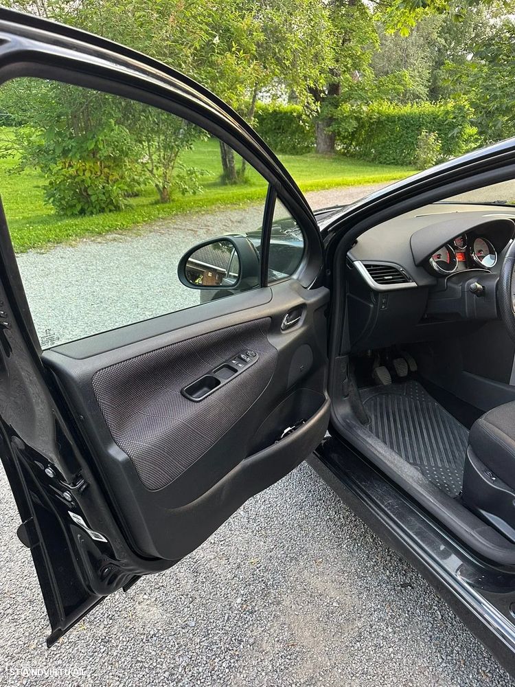 Peugeot 207 - 4