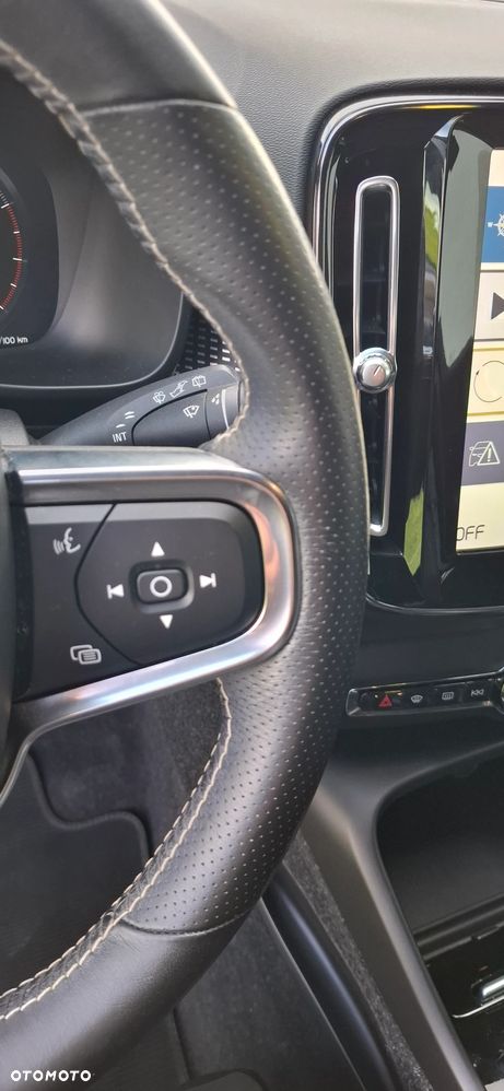 Volvo XC 40 T4 Geartronic R-Design - 16