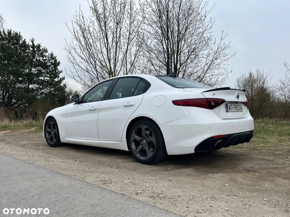 Alfa Romeo Giulia 2.0 Turbo Veloce - 4