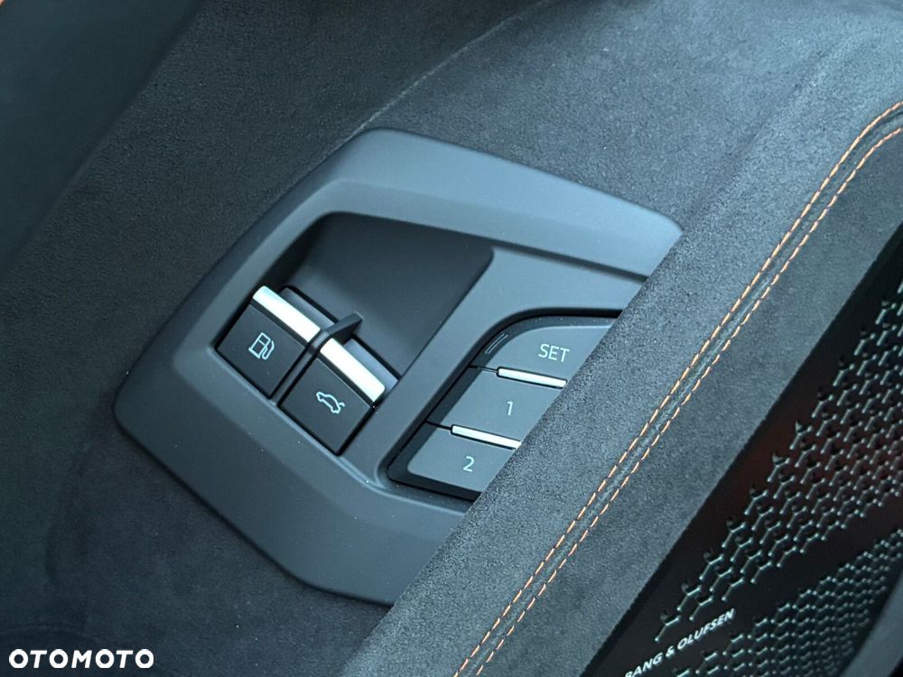 Lamborghini Urus - 22