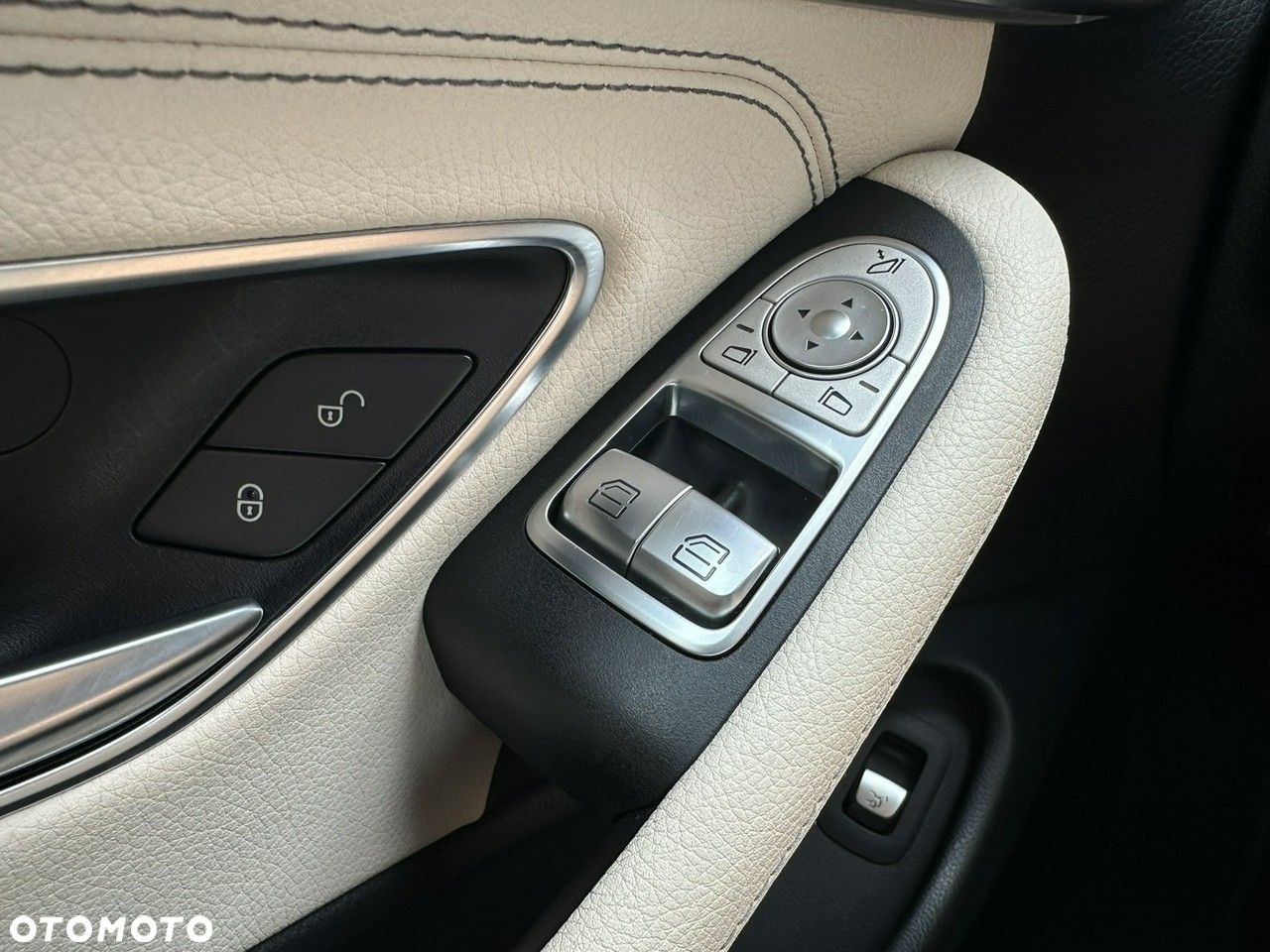 Mercedes-Benz Klasa C - 24
