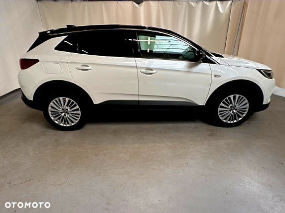 Opel Grandland X 1.2 Start/Stop Ultimate - 8