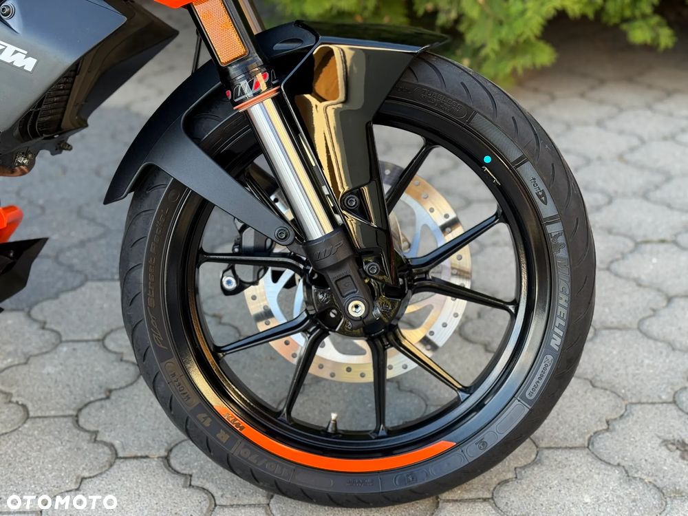 KTM Duke - 11