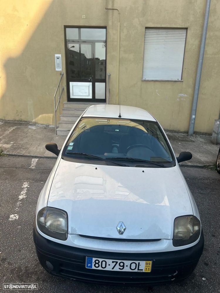 Renault Clio 1.9 D RN - 2