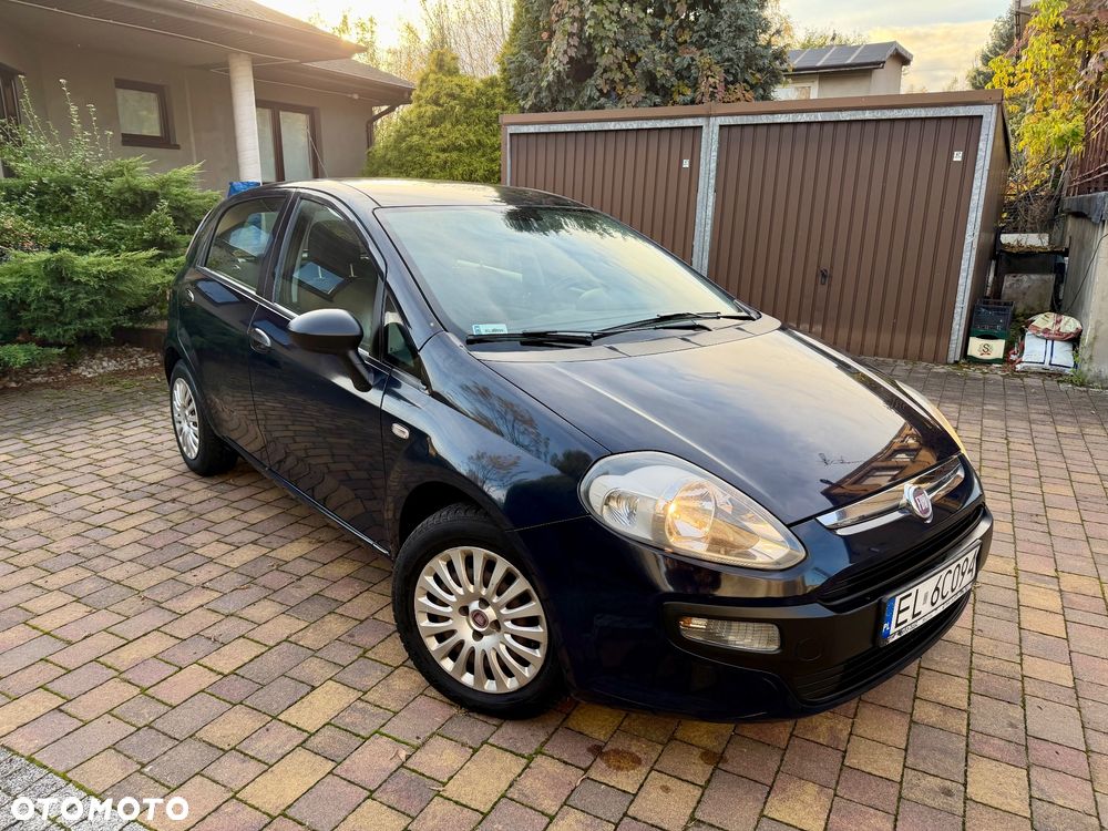 Fiat Punto 2011 photo 5