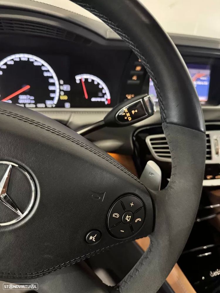 Mercedes-Benz CL 63 AMG - 55