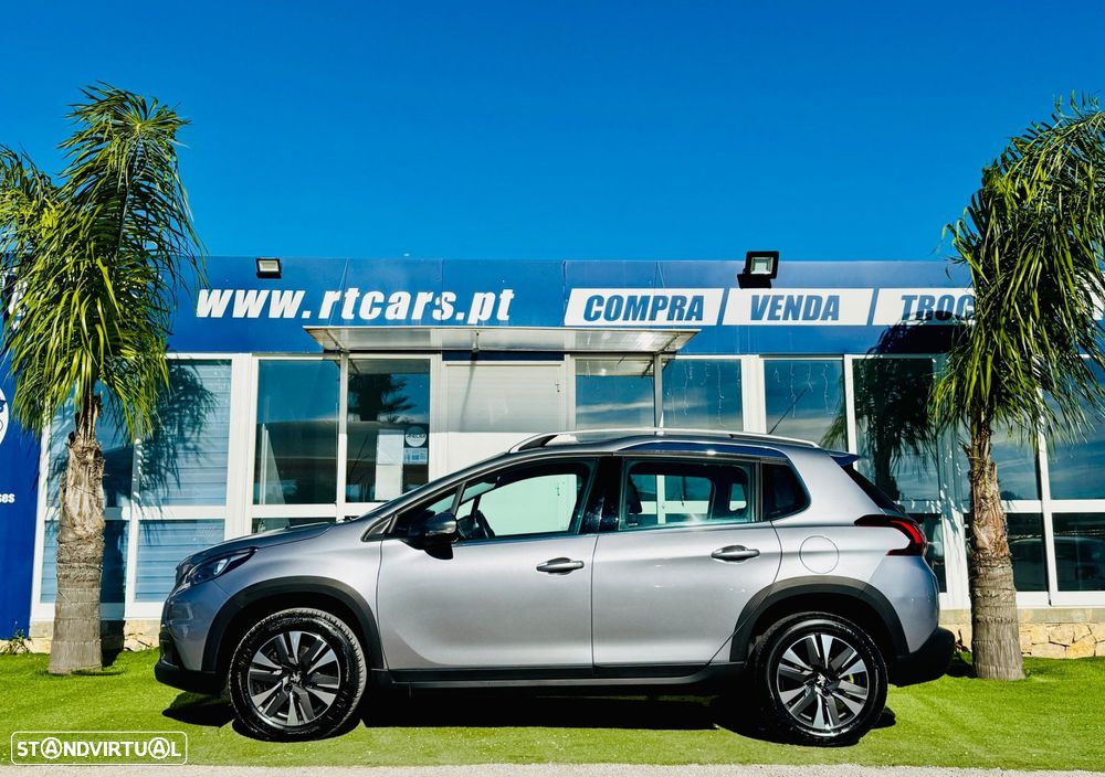 Peugeot 2008 1.2 PureTech Allure - 4