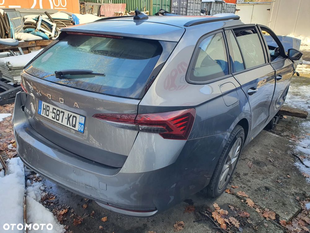 Skoda Octavia 2.0 TDI DSG Selection - 1