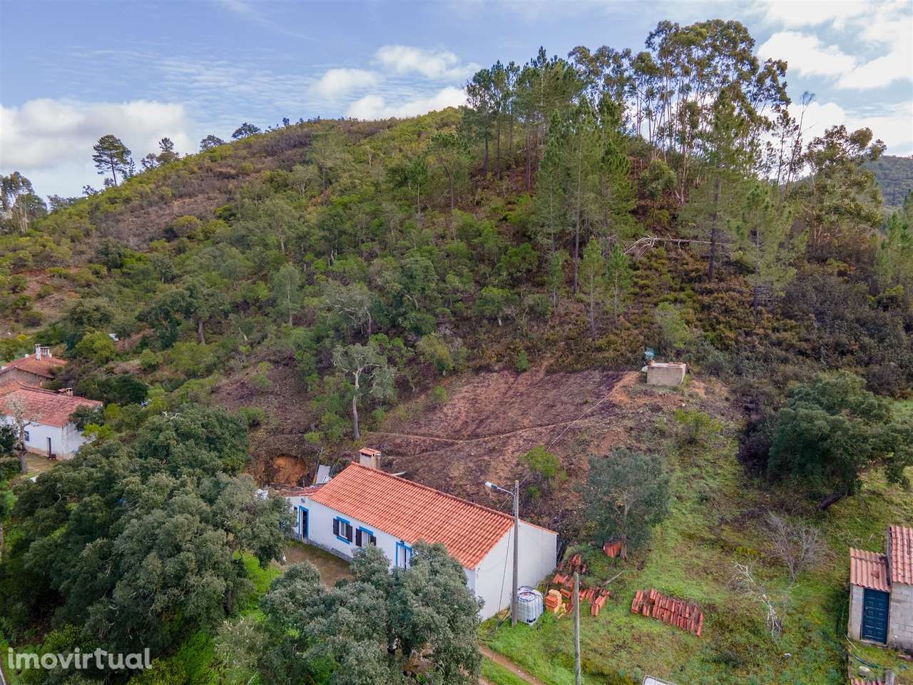 Moradia T2 remodelada em Monchique - Grande imagem: 3/35