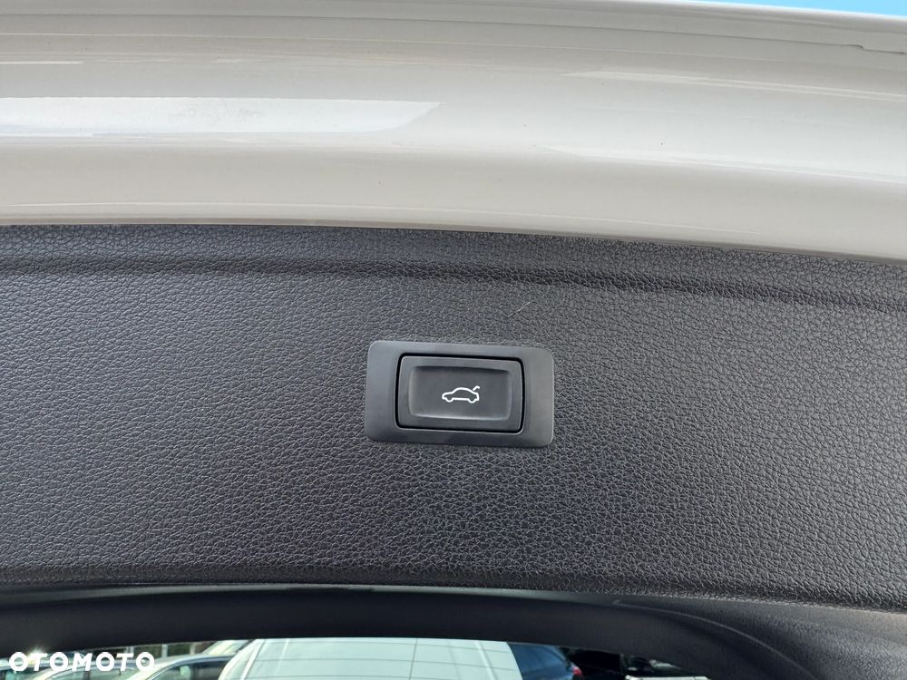 Audi Q5 40 TFSI quattro S tronic - 37