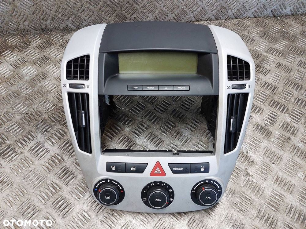 PANEL NAWIEWU KONSOLA ŚRODKOWA RAMKA PROCEED I CEED I 97250-1H200EQ - 1