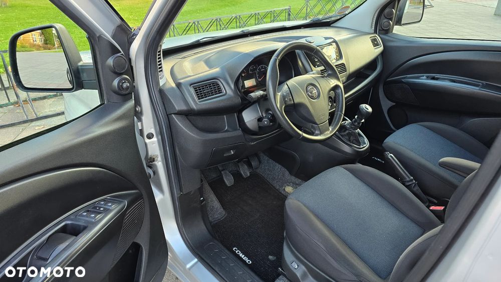 Opel Combo - 9