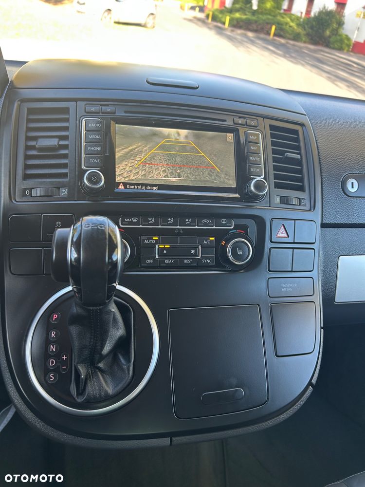 Volkswagen Multivan - 8
