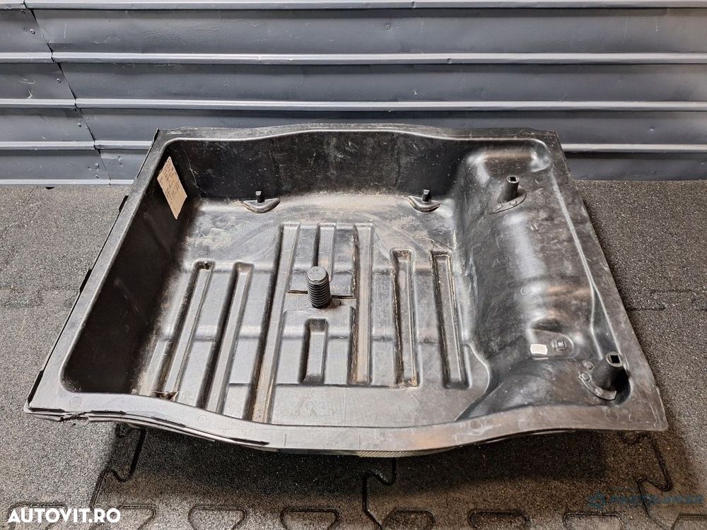 Locas roata de rezerva VOLKSWAGEN PASSAT Variant 3C5 2005 - 2011 TDI CAYC 3C0813114D - 1