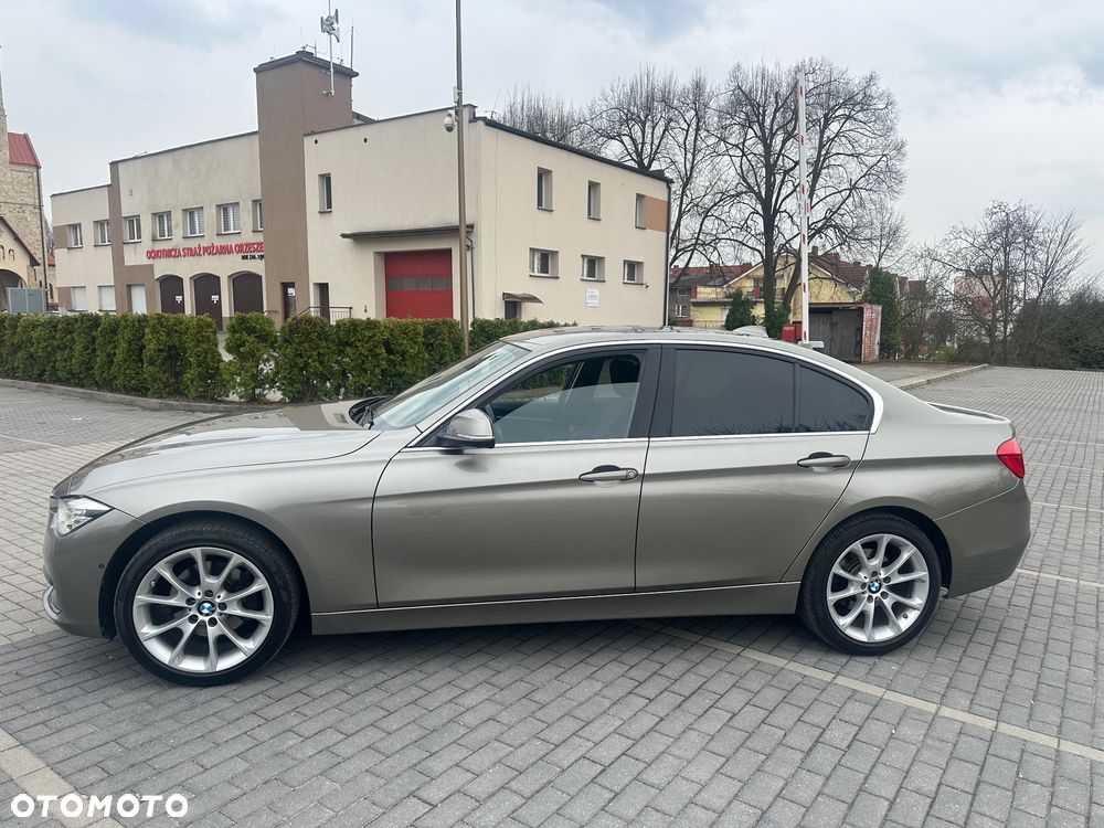 BMW Seria 3 320d Luxury Line - 6