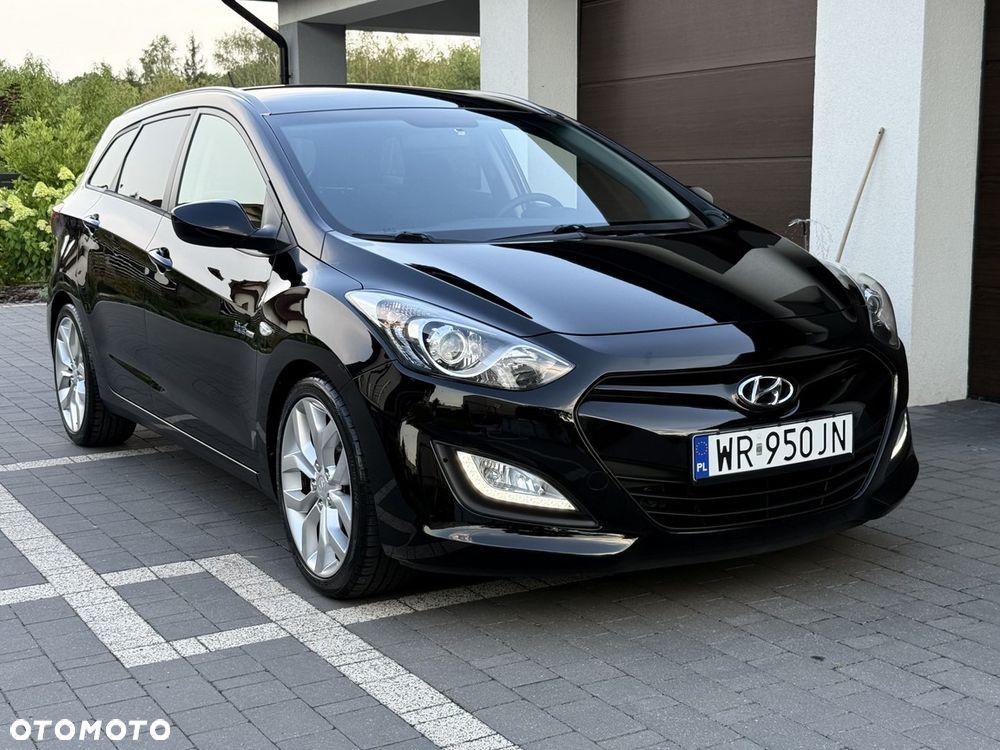 Hyundai i30 i30cw 1.6 Fifa World Cup Edition - 11