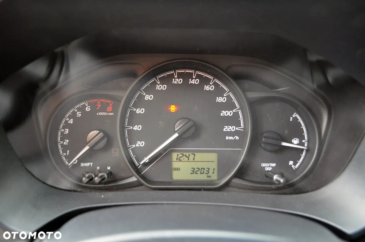 Toyota Yaris - 20
