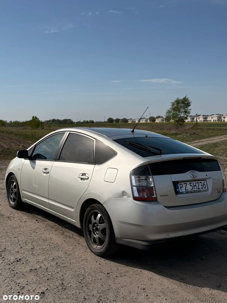 Toyota Prius 1.5 VVT-i Sol - 7