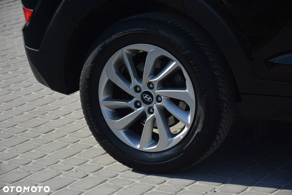 Hyundai Tucson 1.7 CRDI BlueDrive Comfort 2WD - 12