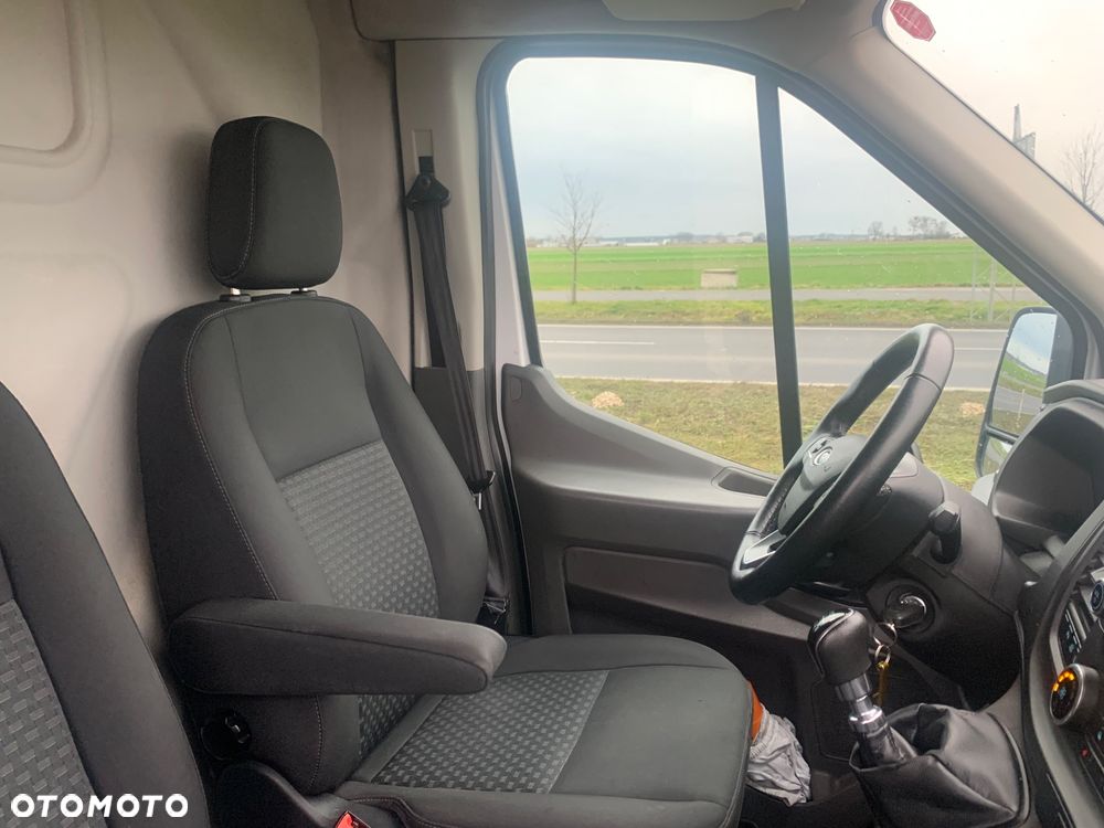 Ford Transit - 11