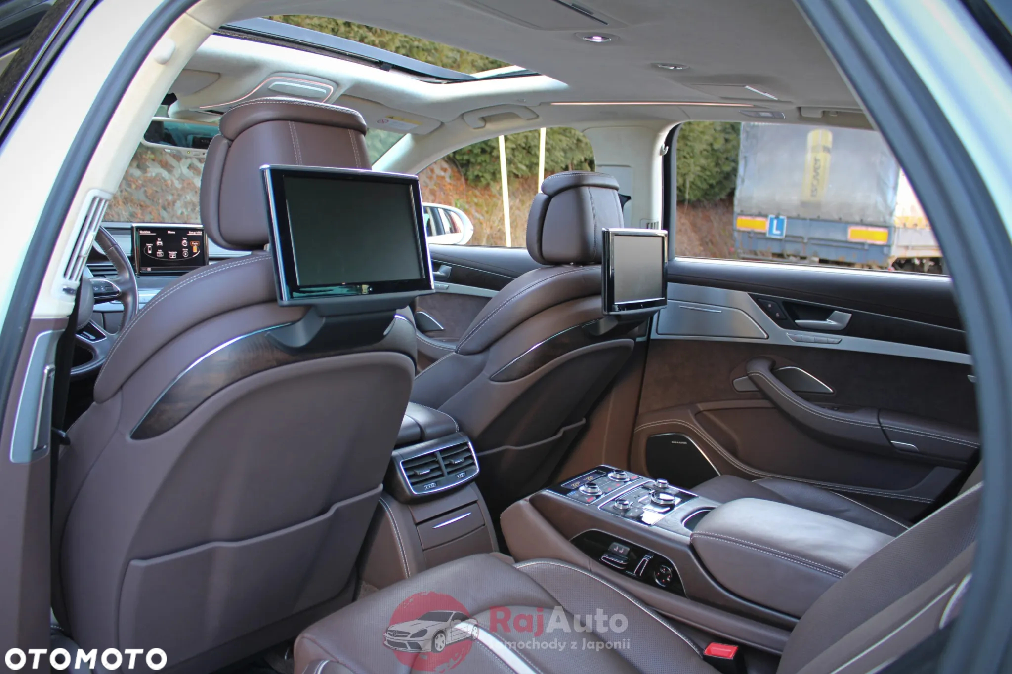 Audi A8 - 12