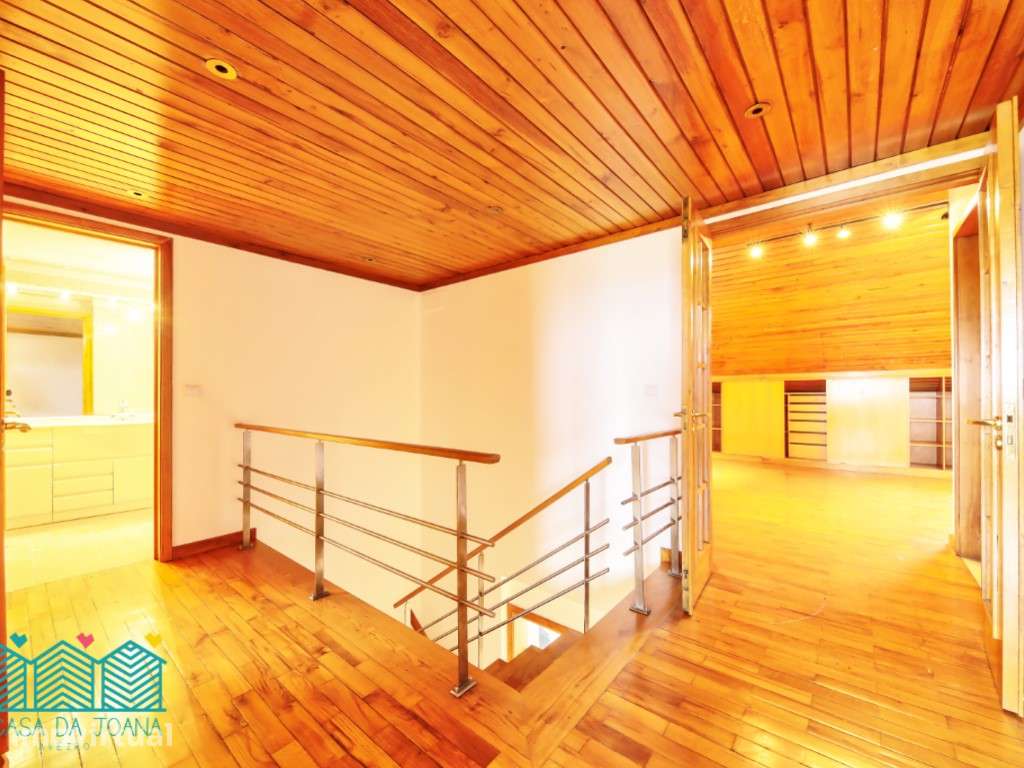 Apartamento T3 Duplex com Garagem Fechada em Aveiro - Grande imagem: 5/31