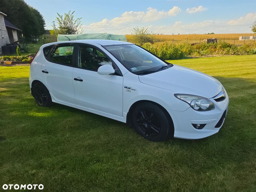 Hyundai I30 2010 photo 2