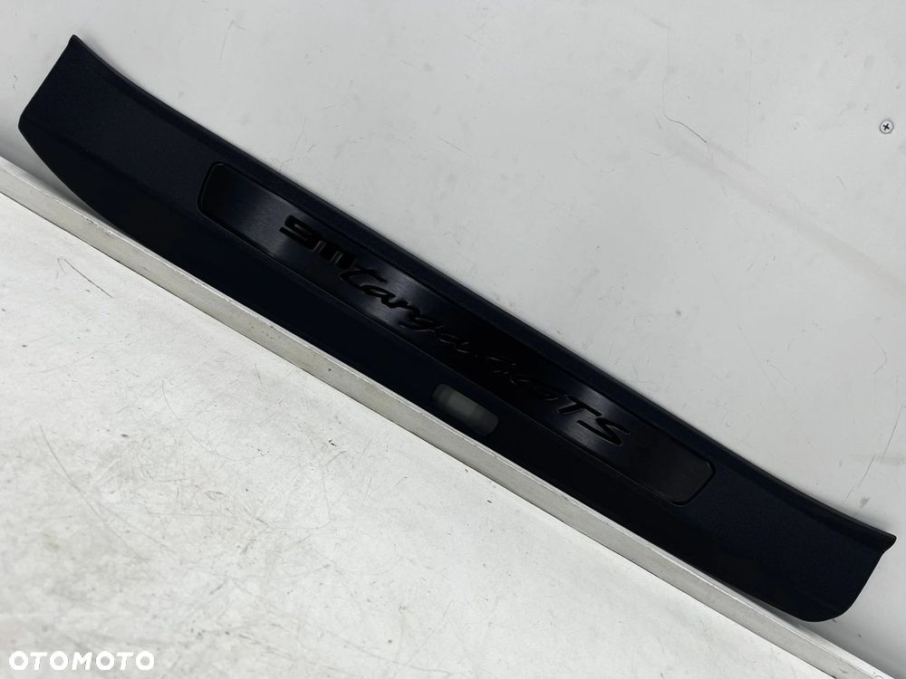 Nakładka progu Porsche 911 992 Targa 4 GTS 19r.- lewa wewnętrzna listwa progowa SATYNA oryginalna 99 - 1