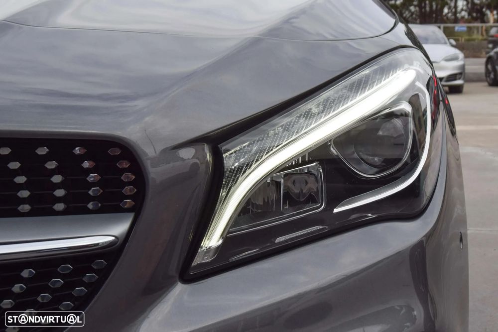 Mercedes-Benz CLA 180 d Shooting Brake AMG Line - 30