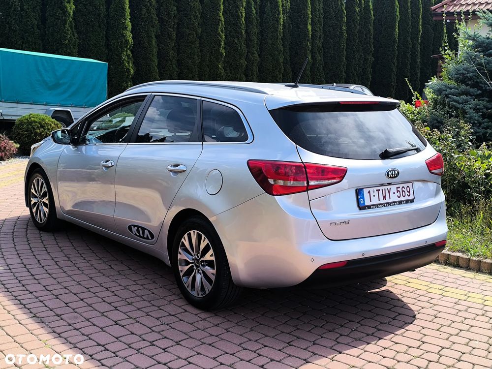 Kia Ceed Cee'd 1.6 CRDi XL - 5