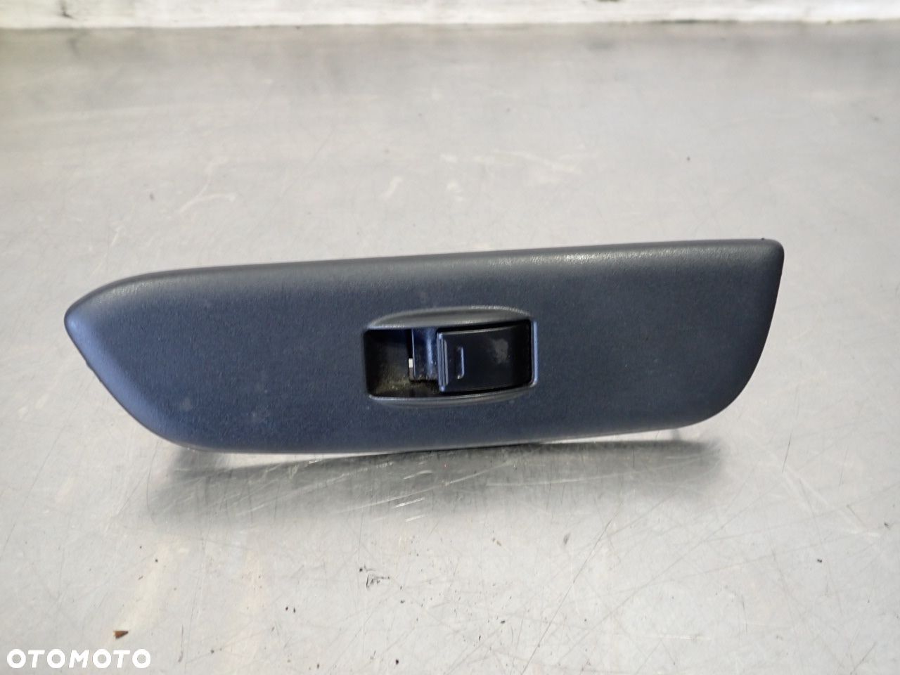 PANEL STEROWANIA SZYBY PASAŻERA TOYOTA RAV4 II LIFT - 1