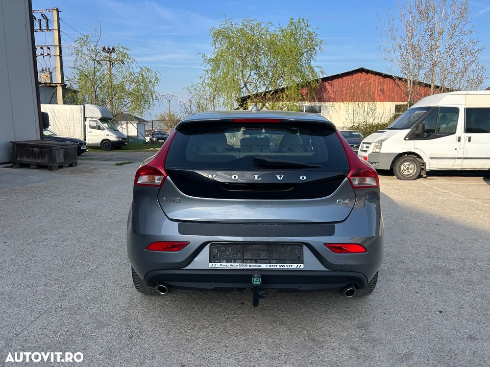 Volvo V40 D4 VEA Momentum - 14
