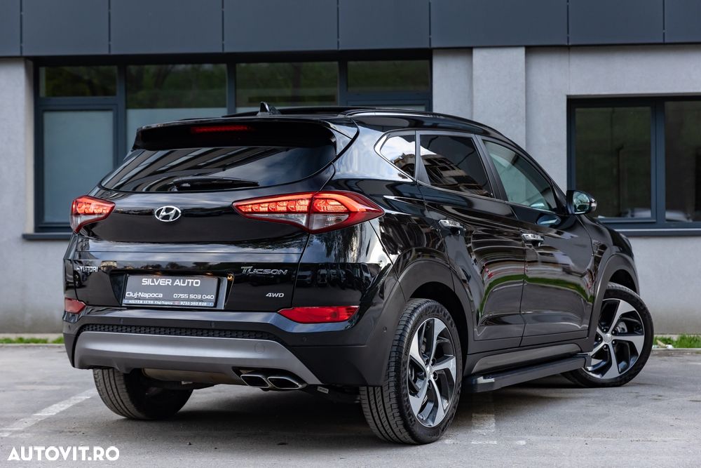 Hyundai Tucson 2.0 CRDI 4WD Automatik Premium - 22