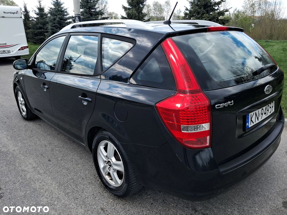 Kia Ceed 1.4 Comfort + - 8