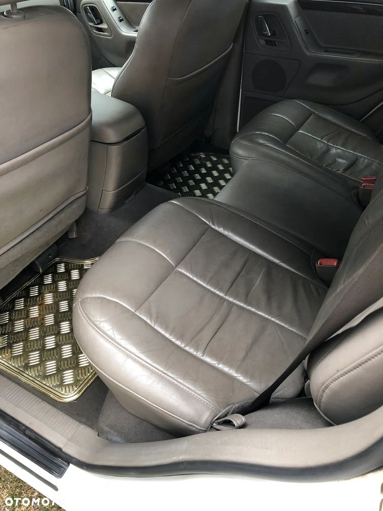 Jeep Grand Cherokee - 18