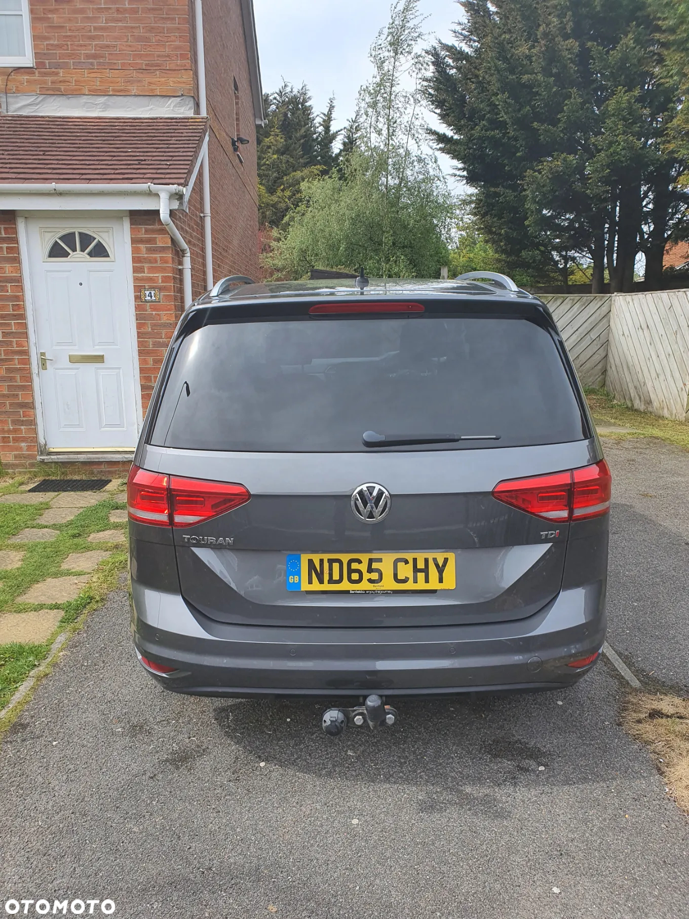 Volkswagen Touran - 6