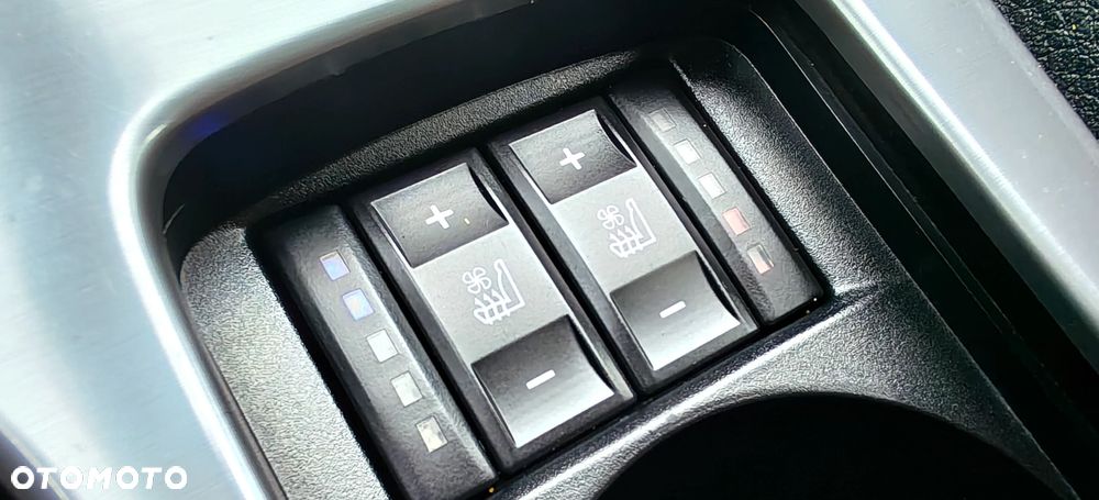 Ford Mondeo - 34