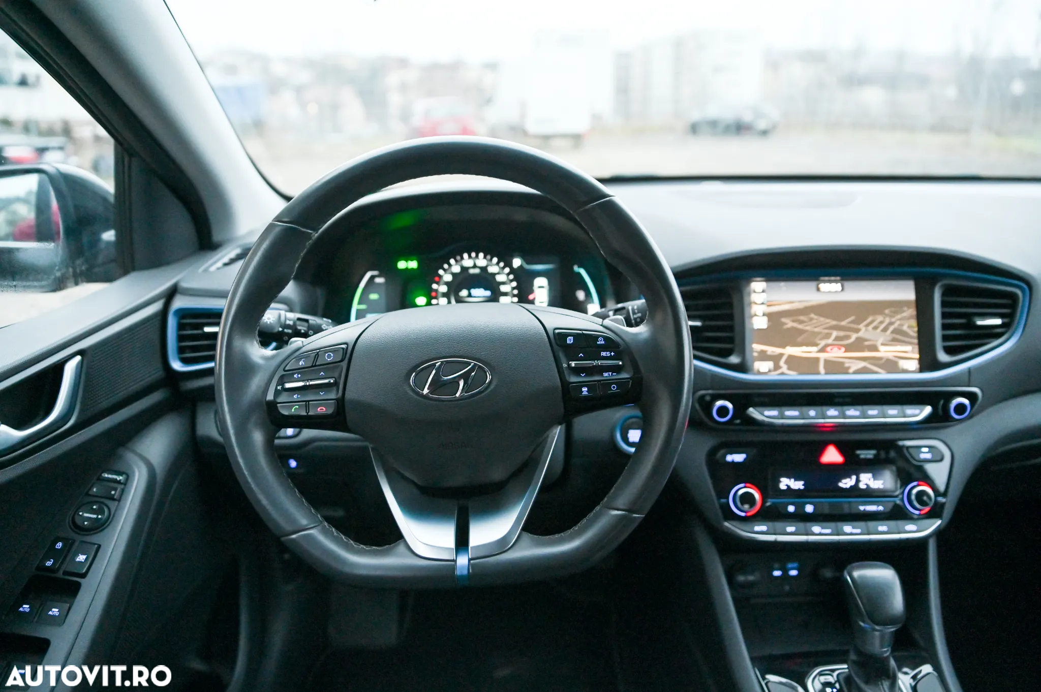 Hyundai IONIQ Plug-In Hybrid 1.6 141CP Exclusive - 11
