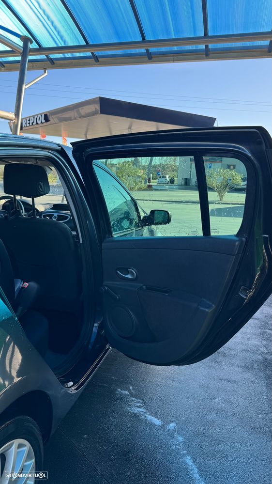 Renault Clio 1.2 16V Confort - 26