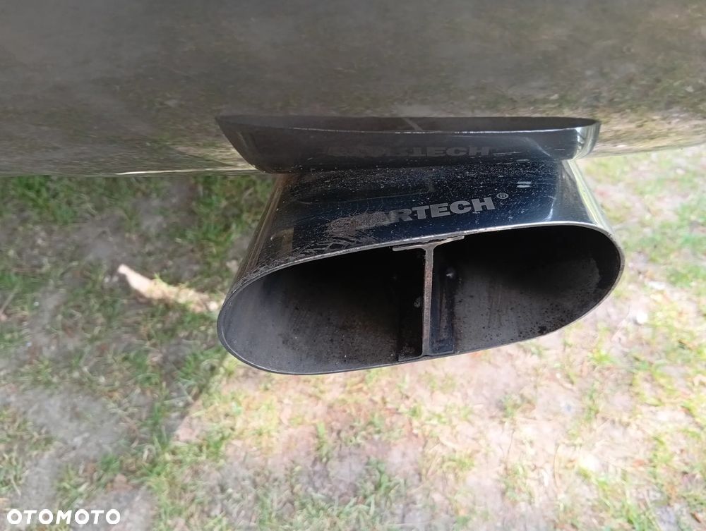 Jeep Grand Cherokee - 33