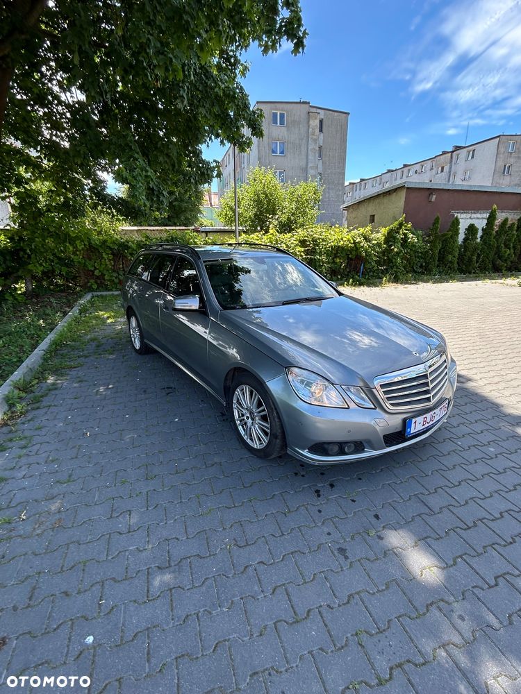 Mercedes-Benz Klasa E 250 CDI DPF 4Matic BlueEFFICIENCY 7G-TRONIC Avantgarde - 3