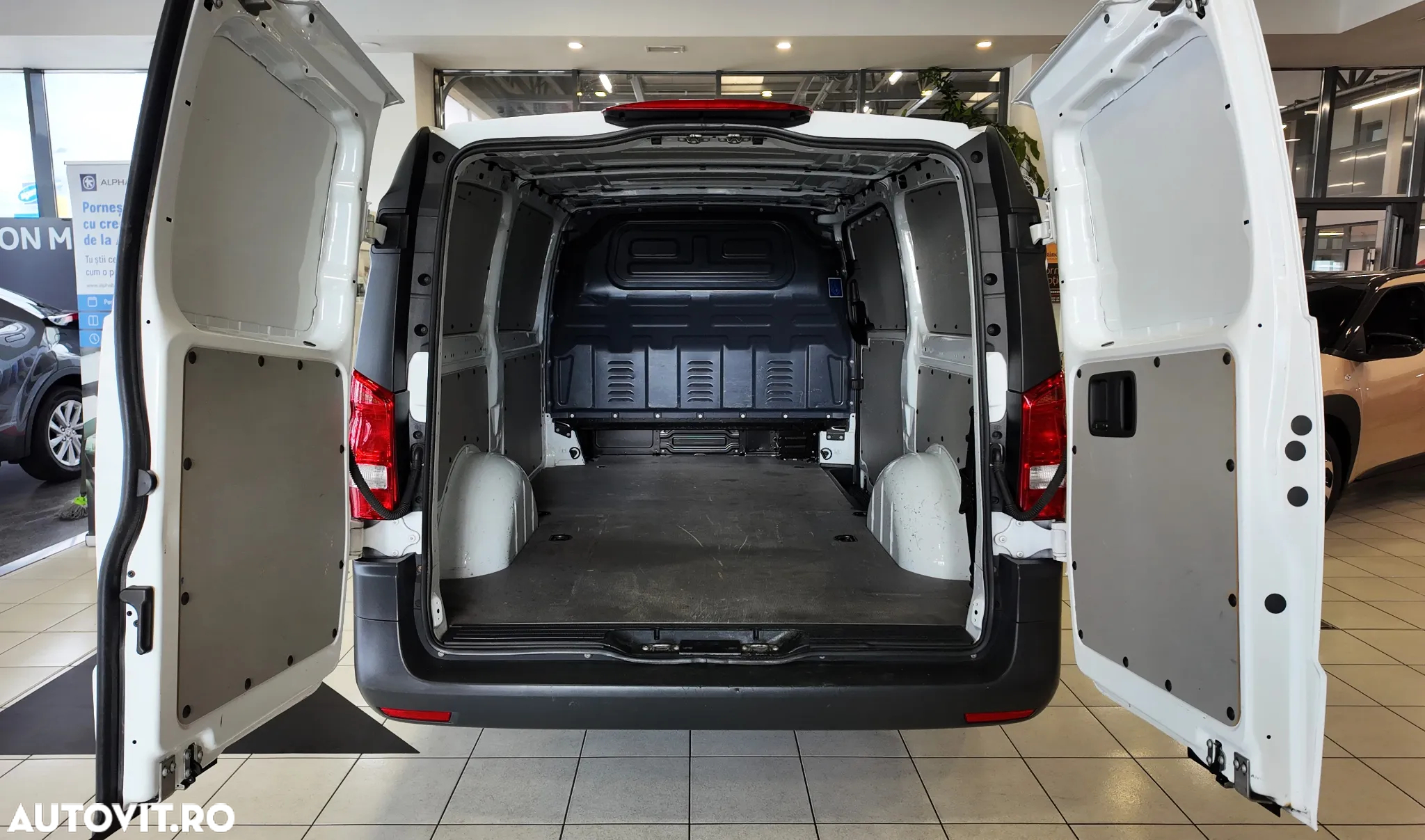 Mercedes-Benz Vito Kasten 116 CDI Lang BlueTEC 7G-TRONIC - 11
